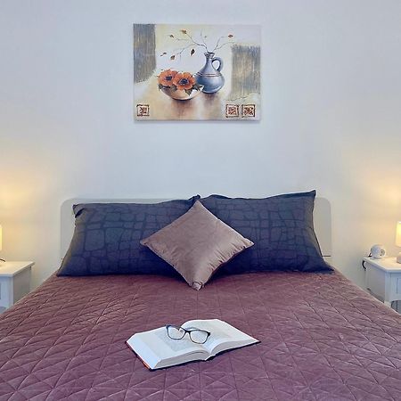 Ema Apartment プーラ エクステリア 写真
