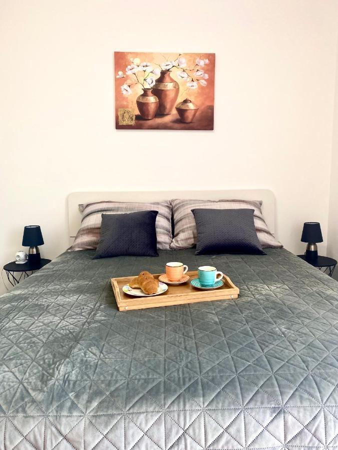 Ema Apartment プーラ エクステリア 写真