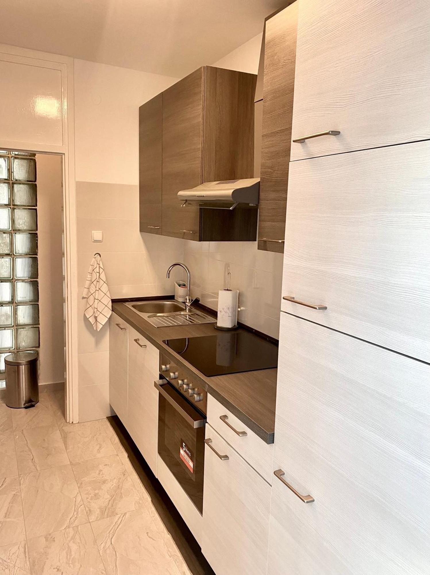 Ema Apartment プーラ エクステリア 写真